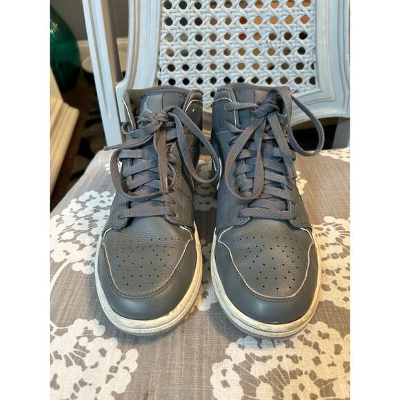 Nike‎ Air Jordan 1 Mid Cool Grey Men's Basketball Shoes-554724-031 (Size 7) - Picture 6 of 10